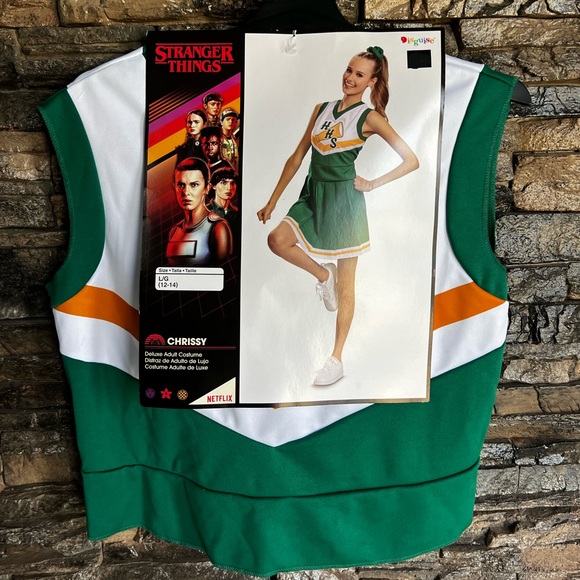 Netflix Stranger Things Green Cheerleader Costume - Picture 5 of 8
